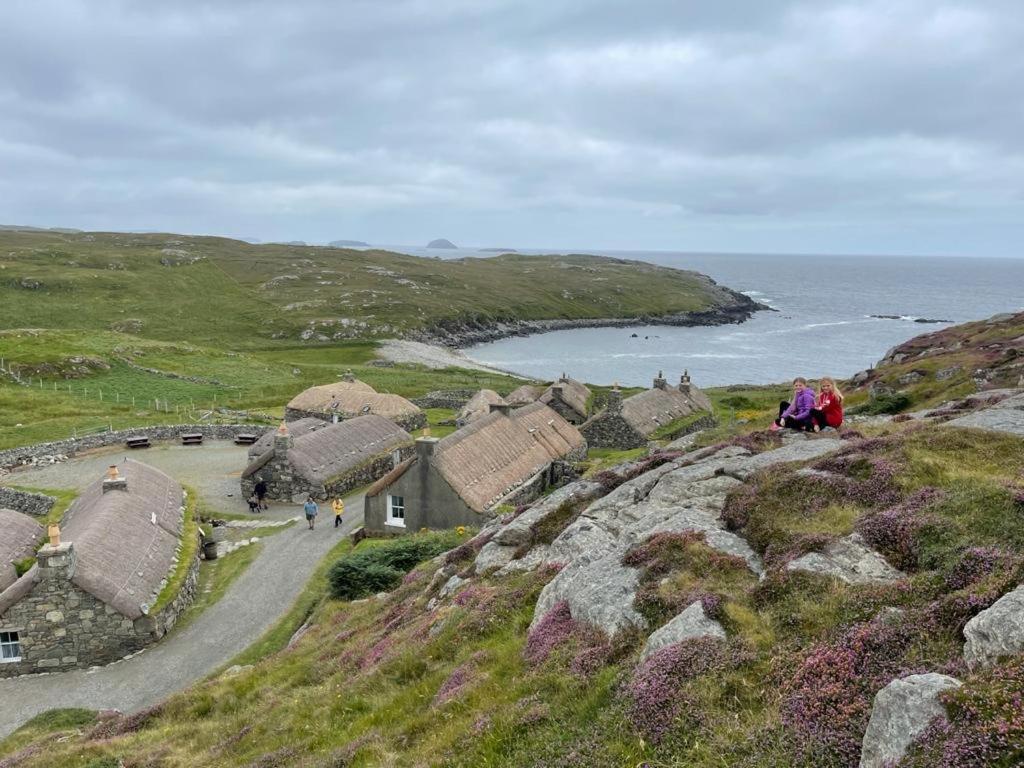 Tigh-Na-Greine Apartamento Carloway  Exterior foto